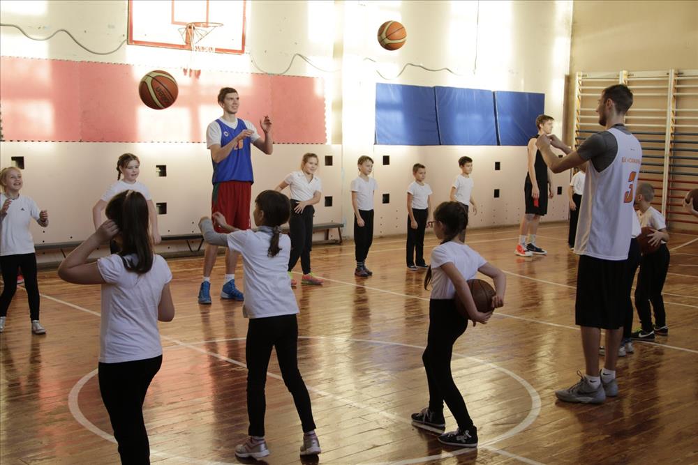 Баскетболисты БК «Самара» сыграли против пятиклассников